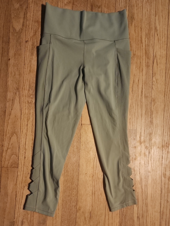 Athleta Pants - Like New Athleta Leggings